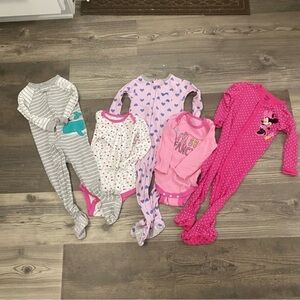 Disney. bundle of Baby Girl Footsies and Onesies Pajamas. 18‎ Months